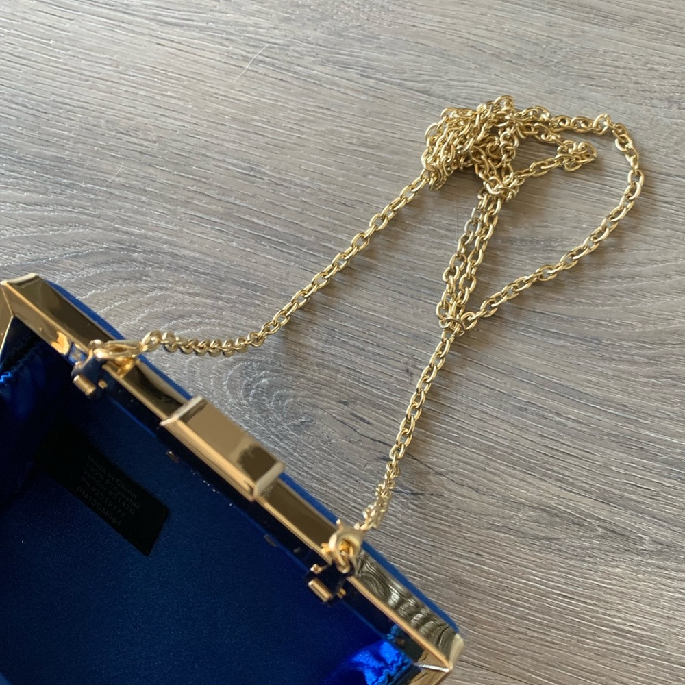 Guess by Marciano Pleated Satin Clutch - Picture 4 of 8